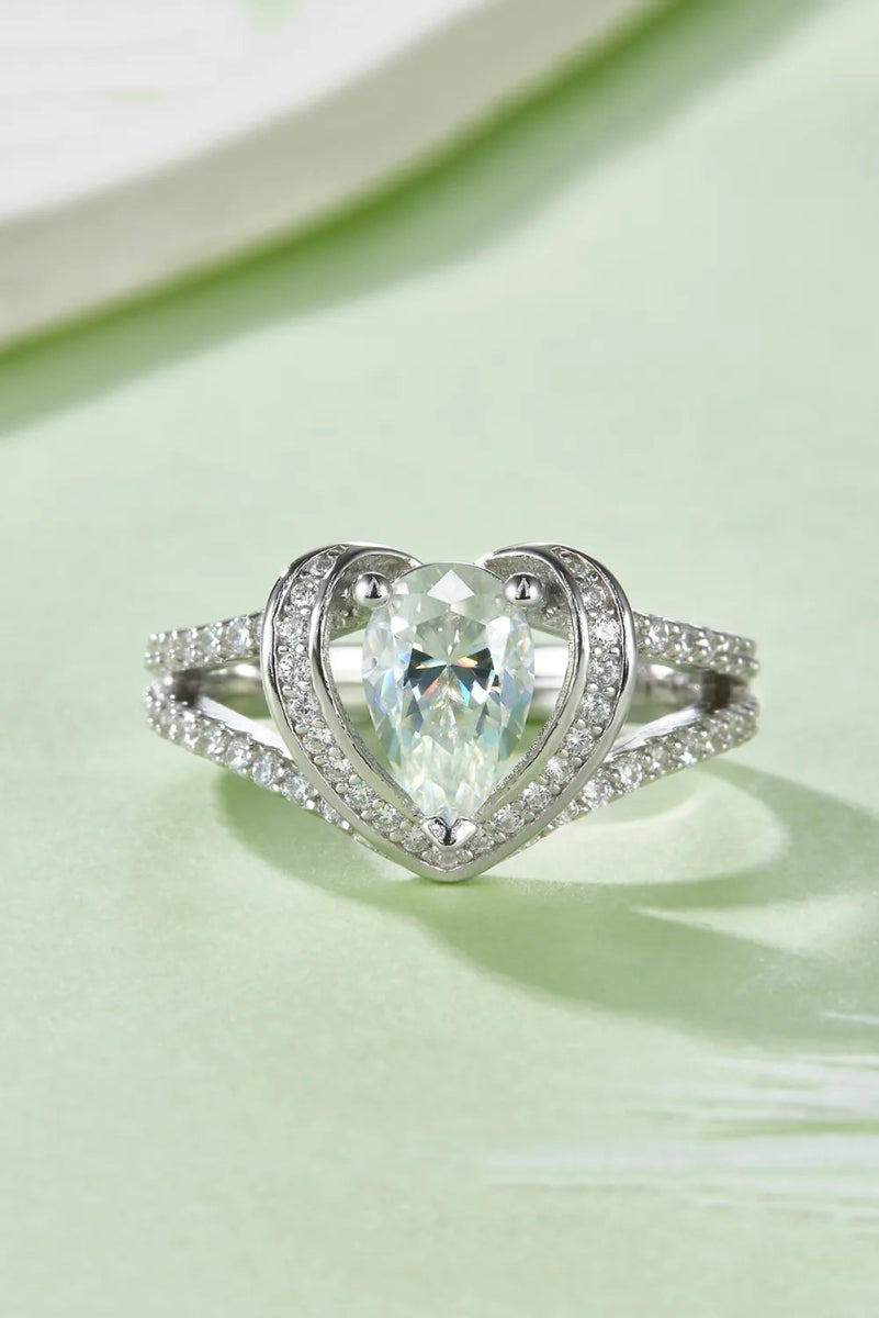 1 Carat Moissanite Stone Heart Ring - 925 Sterling Silver - Samuels Jewelers
