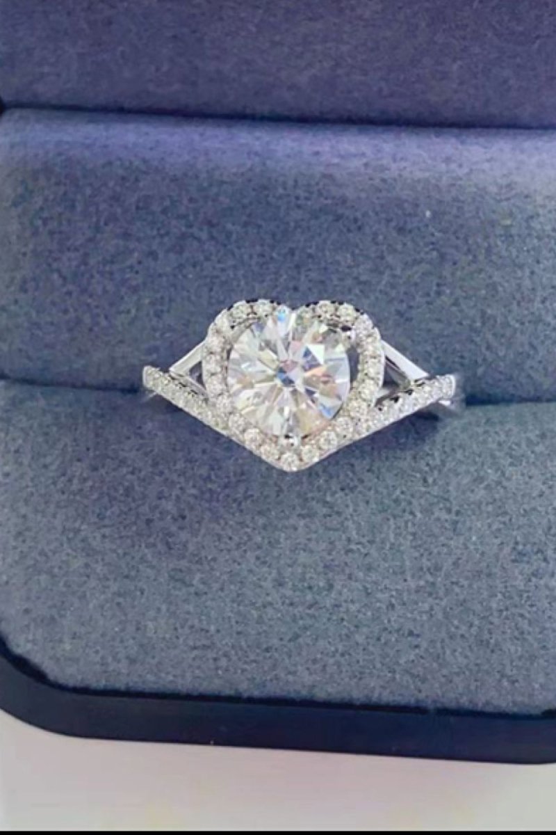 1 Carat Moissanite Heart Ring - 925 Sterling Silver - Samuels Jewelers