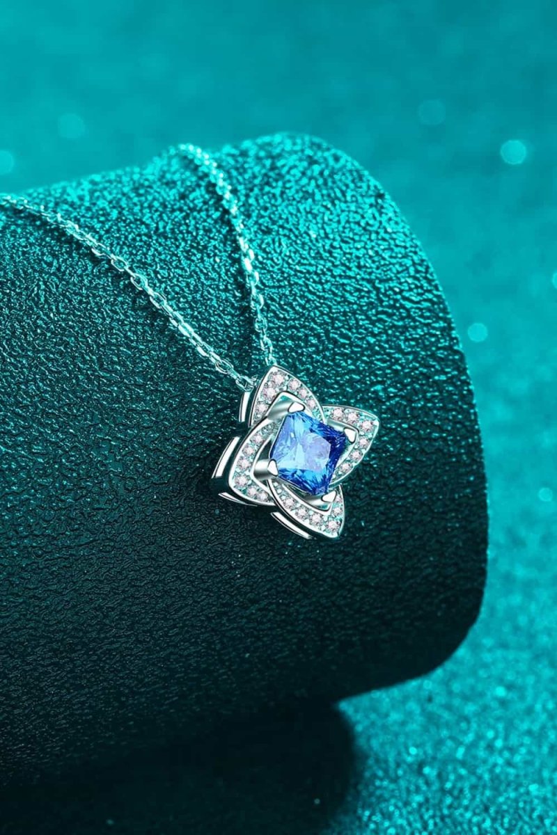1 Carat Moissanite Floral Pendant Necklace - Samuels Jewelers
