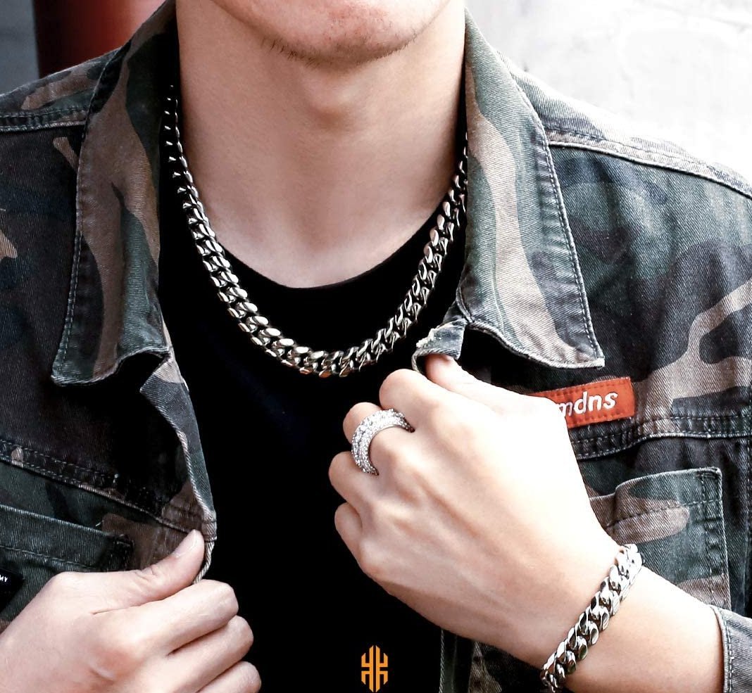 Keep Shiny Forever: 18k Gold Miami Cuban Link Chain Set - Unparalleled Brilliance & Timeless Style - Samuels Jewelers