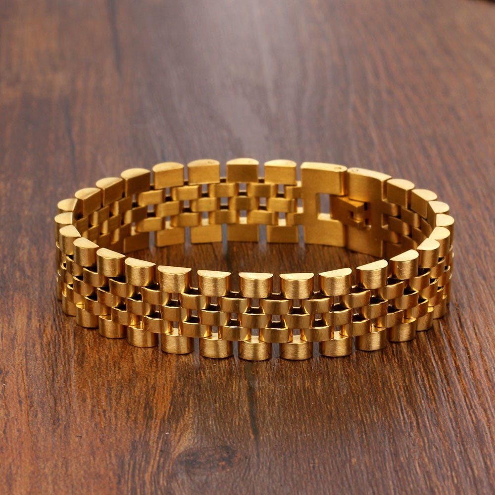 Luxury Gold 8 in Wristband Bracelet - Samuels Jewelers