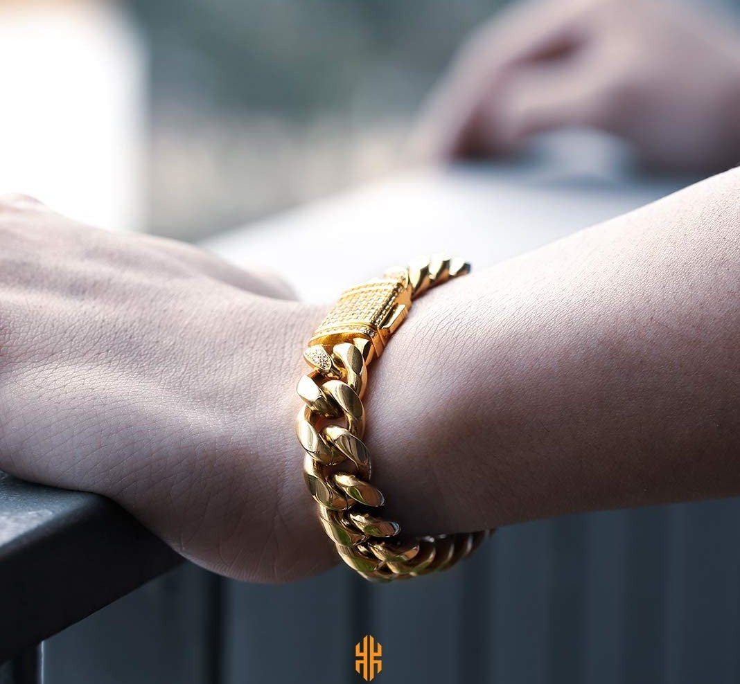 Mens Hip Hop Cuban Link Bracelet, 12mm 18k Gold Iced Out Cuban Curb Link, Urban Street-wear - Samuels Jewelers